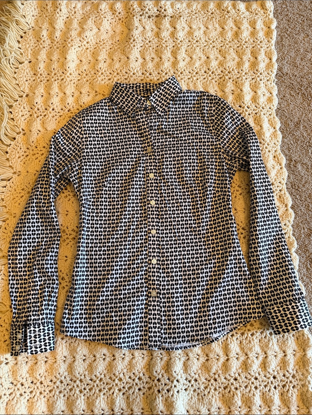 Banana Republic Black and White Geometric Button-Down Shirt